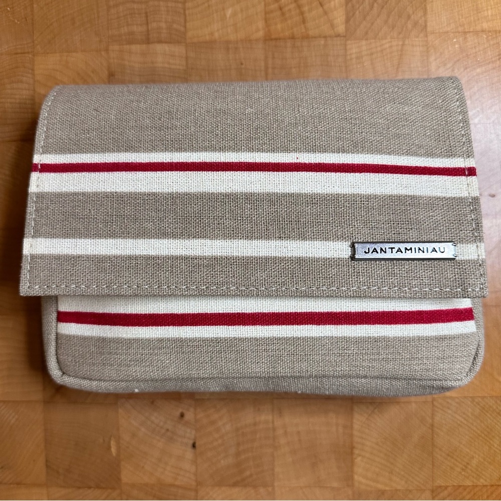 Jantaminiau Couture Cosmetics bag